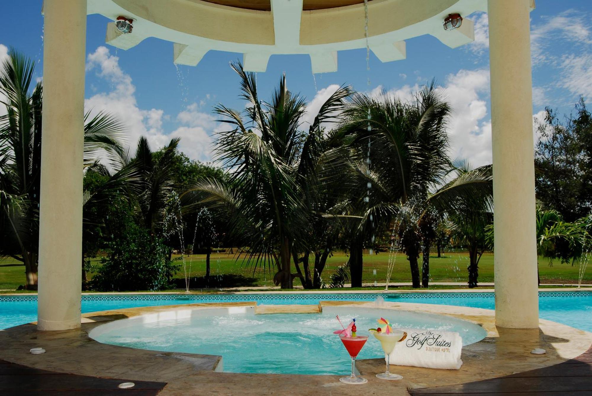 The Golf Suites Punta Cana Exterior photo
