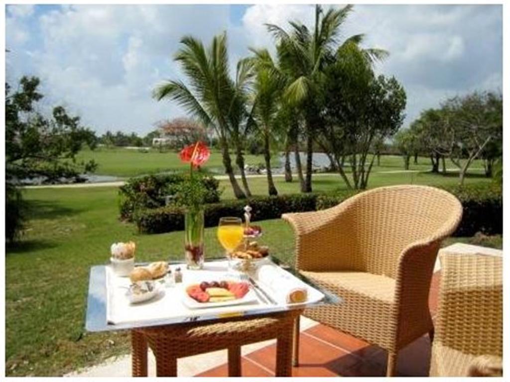 The Golf Suites Punta Cana Exterior photo